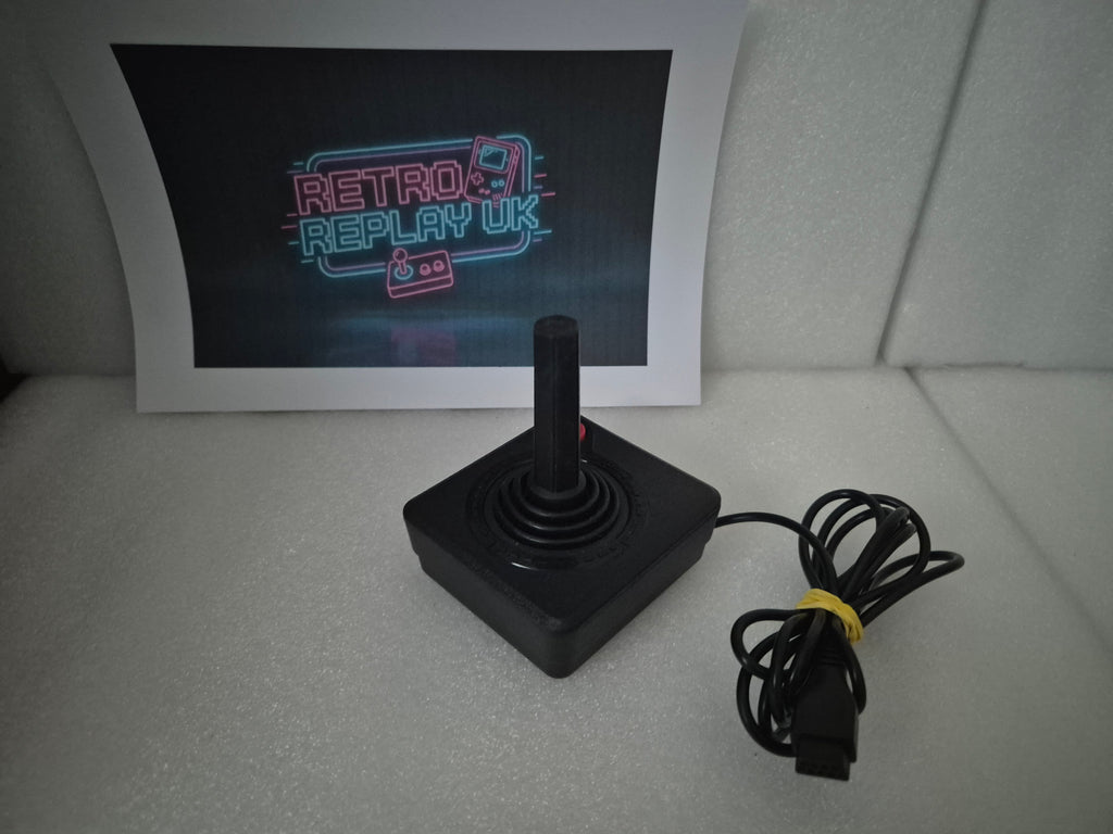 Atari 2600 – Pack Console Reconditionnée – Joystick & Jeu Inclus – Prête à Jouer